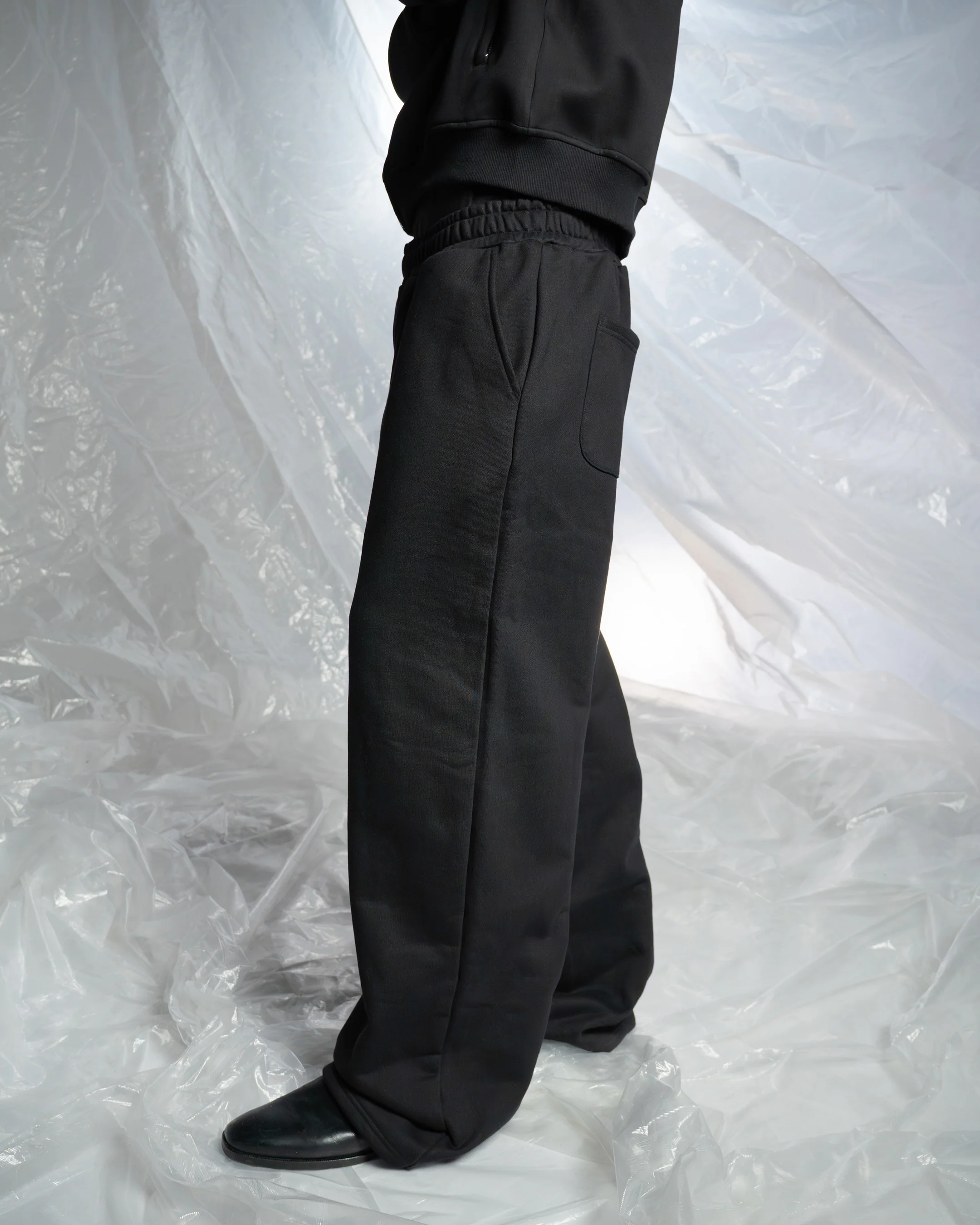 BLACK BAGGY JOGGERS - Image 5