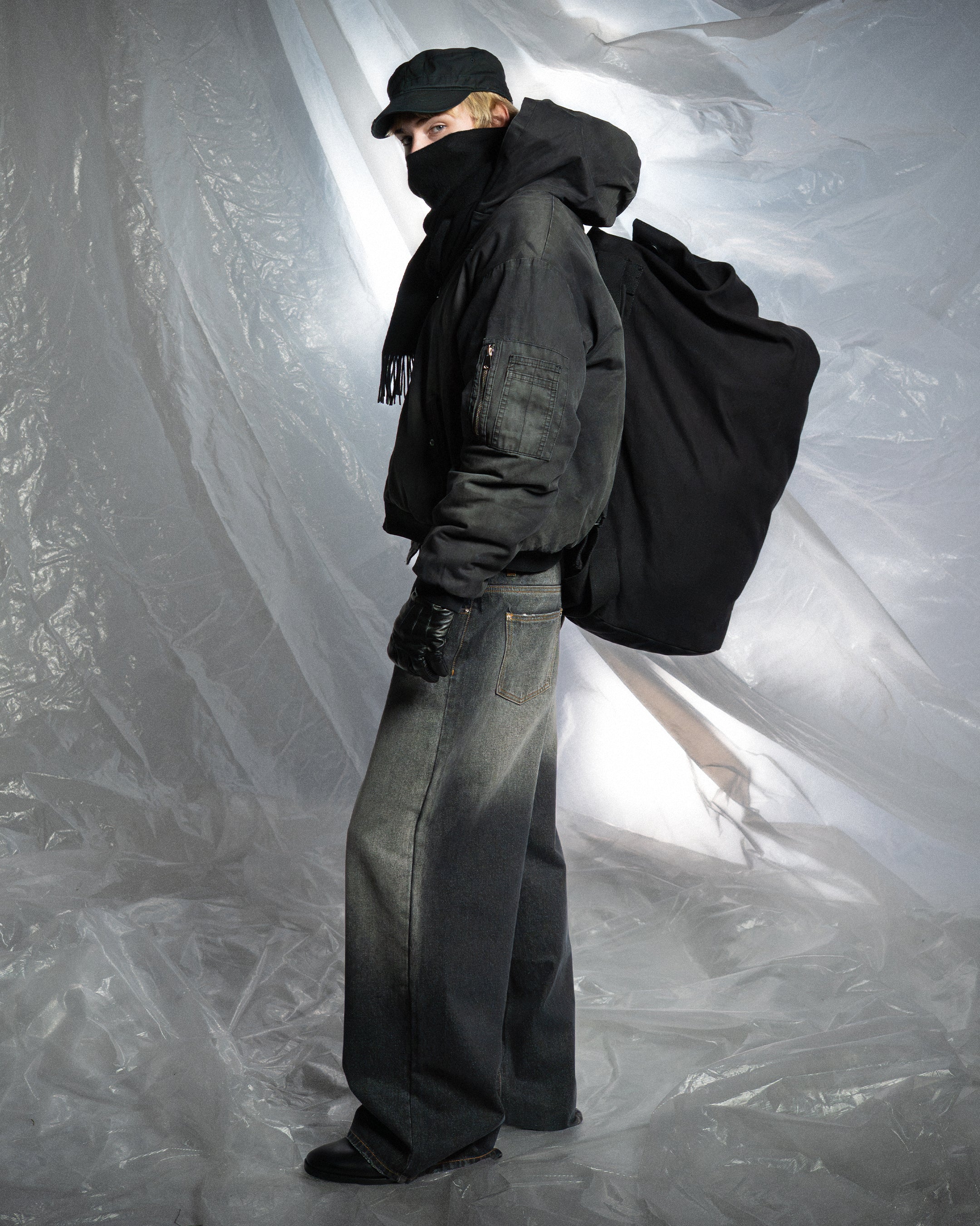 BLACK WASHED BAGGY JEANS - Image 6