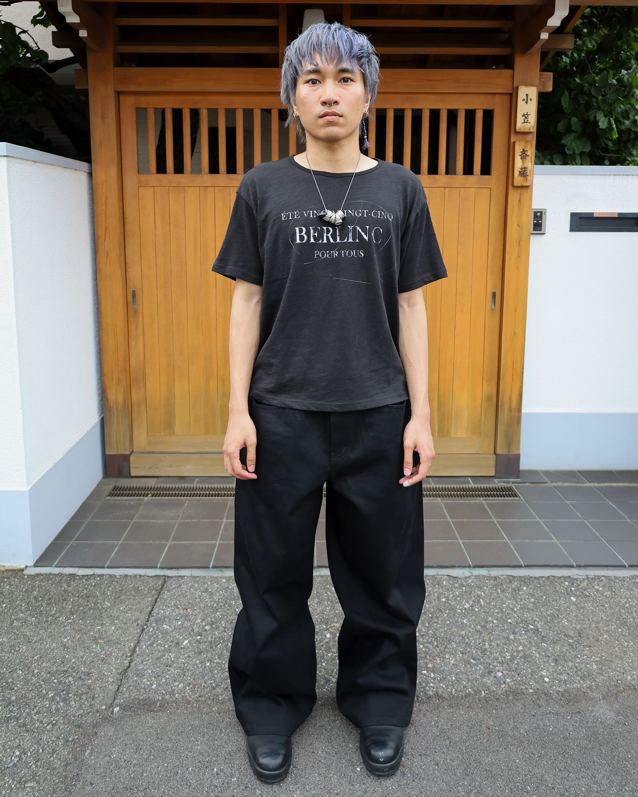 black slub cotton "pour tous" t-shirt - Image 6