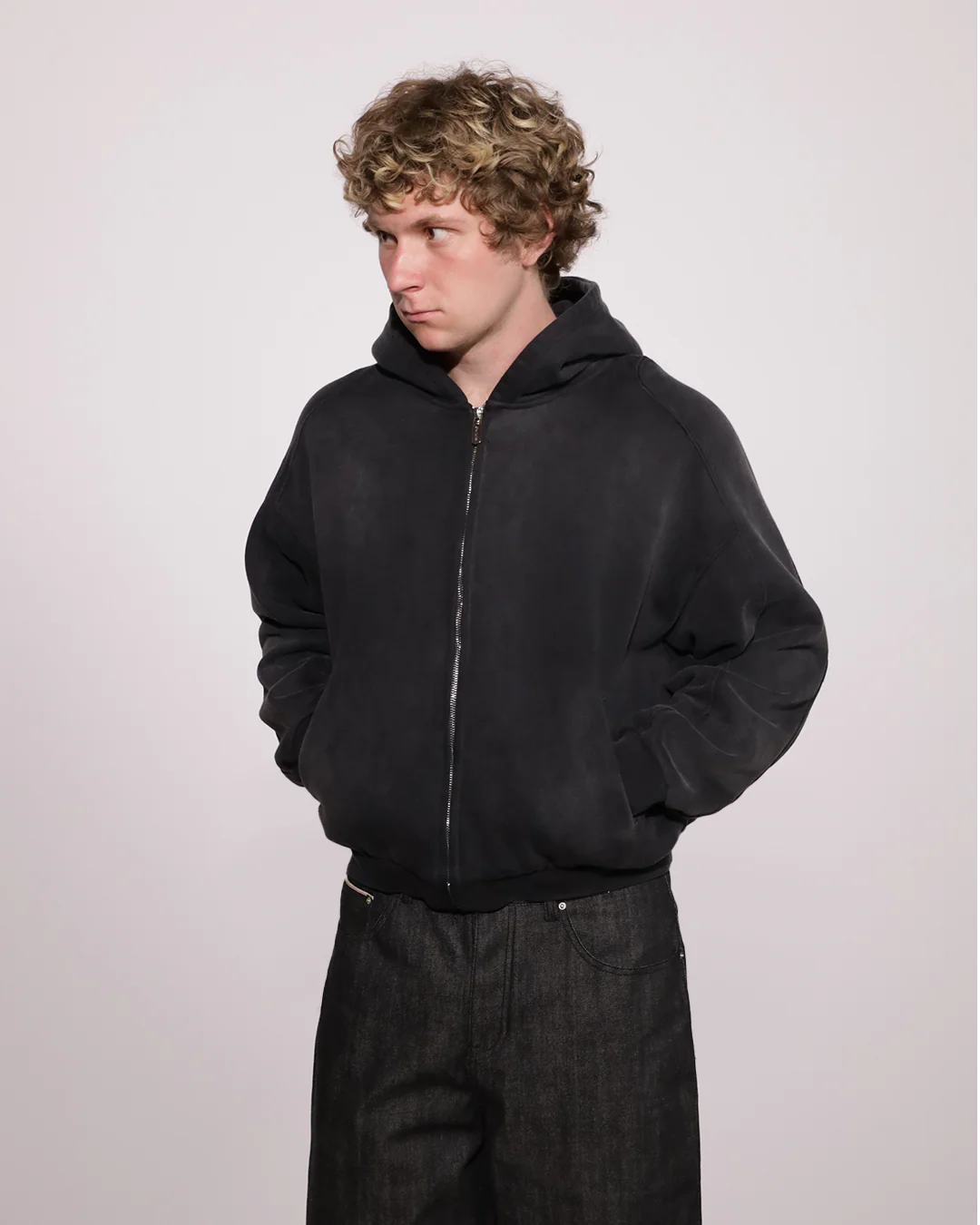 SUNFADED BLACK ZIP UP HOODIE - Image 4