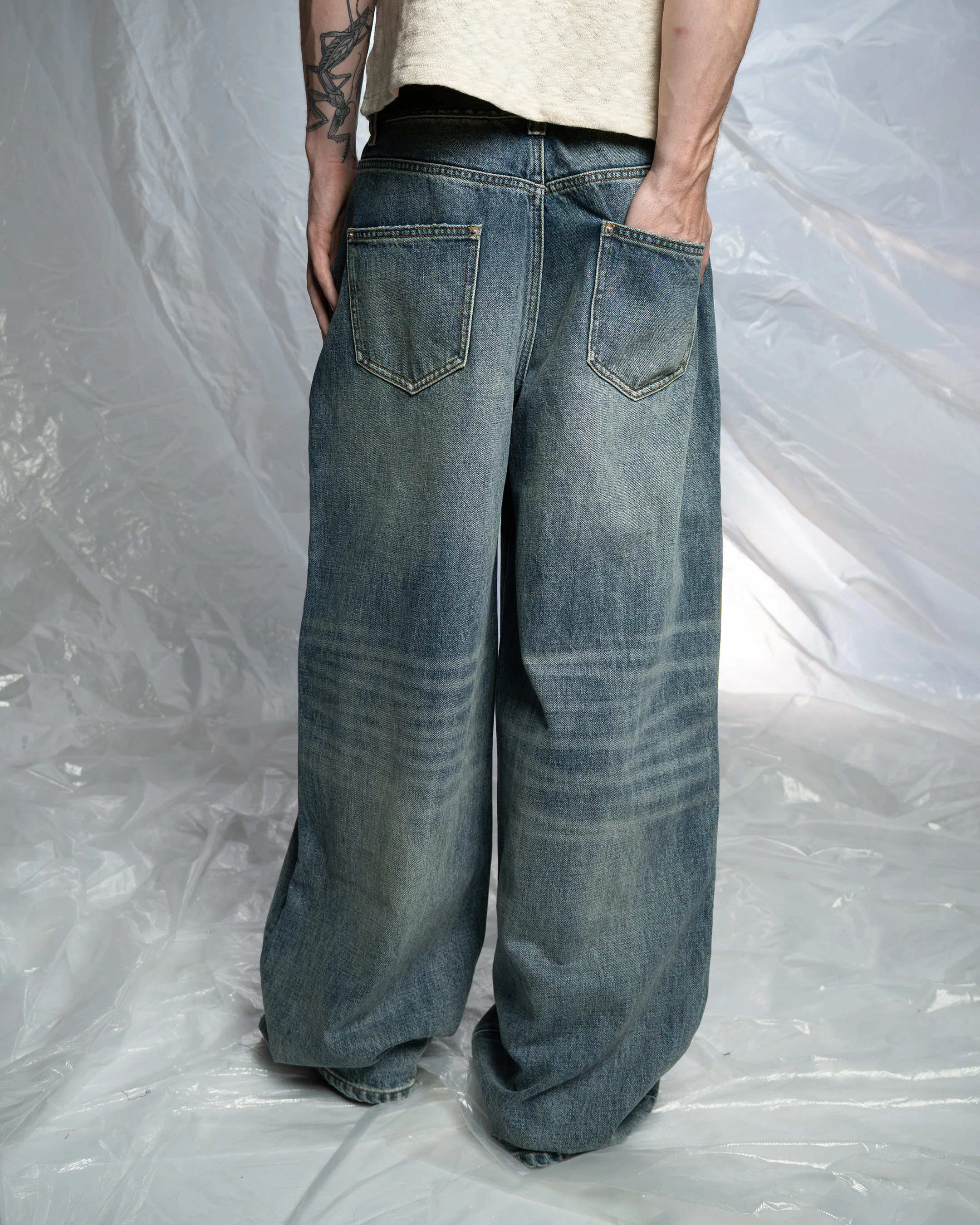 VINTAGE LIGHTWASH BAGGY JEANS - Image 5