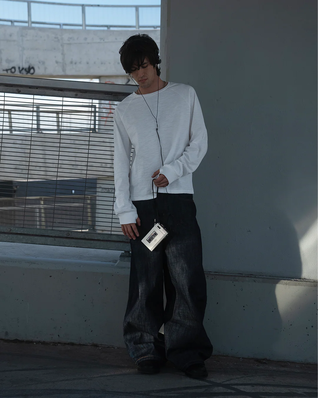 WHITE SLUB LONG SLEEVE SHIRT - Image 11